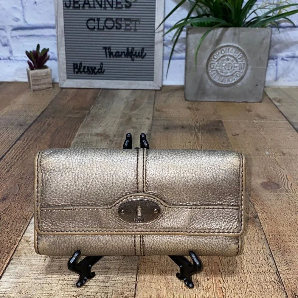 Fossil Vintage Long Trifold Wallet Gold